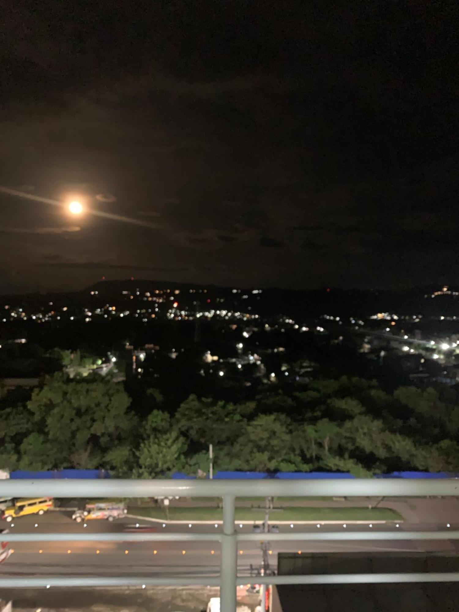 Spacious 2-Bedroom Condo,Wifi,Netflix,Free Parking Cagayan de Oro Exteriér fotografie